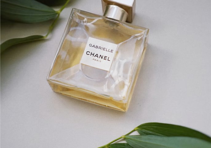 zoomed image of perfume
